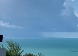 Смерч зафиксировали возле берегов Анапы