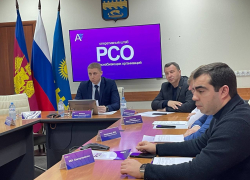 Реклама запрещённых веществ и едкий запах: на что жалуются анапчане