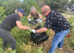  Сотни анапчан приняли участие в грандиозном общегородском субботнике