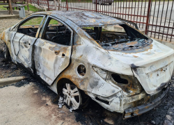 В Анапе сгорел "Хёндай Солярис": возможно, автомобиль подожгли