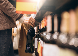 В Анапе снимается дополнительное ограничение времени продажи алкоголя