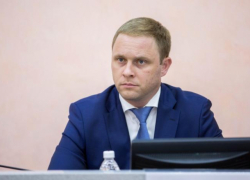 Василий Швец поздравил журналистов с Днем российской печати