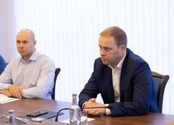 Ремонт улиц и работа металлобазы: с какими вопросами люди пришли к мэру Анапы