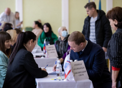 "Сегодня мы голосуем за будущее нашей страны": Василий Швец проголосовал вместе с анапчанами 