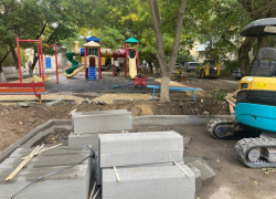 В 12-м микрорайоне Анапы начали обустраивать воркаут-комплекс и площадку для отдыха