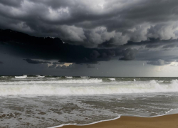 Нефть, ядерное оружие, загрязнения: эксперт высказался о плачевном будущем Черного моря  