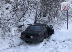 В Анапе на знаменитом перекрёстке снова ДТП, а в Анапской тушили цех