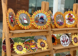 Новогоднюю елку в Москве украсят игрушки анапских мастеров