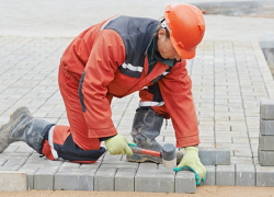 На тротуары в Анапе и поселке Пятихатки выделили более 12 млн рублей