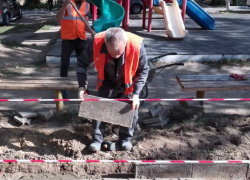 Тротуары и пешеходные дорожки обновляют в Анапе