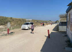 Полиция проверит законность установки шлагбаумов и цепей на проезде в Благовещенской