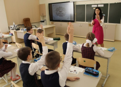  Более 1,3 тысяч человек претендуют на вакансии в школах поселений Анапы и других районов Кубани