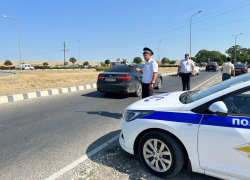 В Анапе водителей призвали не оставлять детей в машинах даже на несколько минут