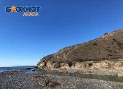 В день веселья на работе в Анапе по-прежнему пасмурно и дождливо