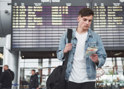 Туристам, которые не смогли вылететь в Анапу, выплатят компенсации 