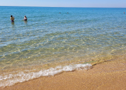 Жара «на максималках»: в Анапе тепло на суше и в море