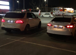 Анапчанин на «Мерседесе» обогнал другие автомобили через двойную сплошную
