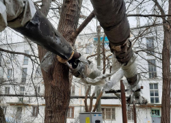 После публикации в "Блокноте" на улице Ленина в Анапе начали устранять аварию на теплосетях