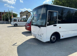 Платить по карте в автобусах Анапы стали несколько чаще - проблема до конца не решена