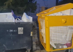 Мусорные контейнеры в Анапе до отказа забили пенопластом: почему так нельзя делать 
