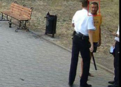 В Анапе пьяный турист украл у спящего мужчины рюкзак и забыл, куда положил добычу