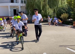 Более 100 детей принимают участие в конкурсе «Безопасное колесо», который проходит в Анапе