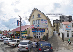 Владимир Светличный рассказал, какие проблемы есть на улице Промышленной в Анапе