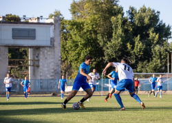 Анапские футболисты одержали победу над командой Славянского района со счётом 4:3