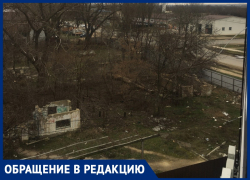 Анапчанка предлагает обустроить спортплощадку на месте заброшки в Витязево