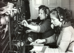 В середине 60-х анапские телефоны приветствовали звонящих женскими голосами