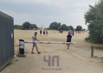 Бесчеловечность и безнаказанность: на центральном пляже Благовещенской не дали забрать пожилого мужчину 