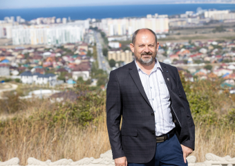 Анапский поэт и писатель Сергей Лёвин отмечает день рождения