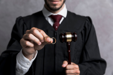 Услуги адвокат по семейным/бракоразводным делам