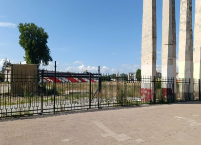 Стадион «Спартак» стал муниципальным, но вид у него такой, что туристы шарахаются
