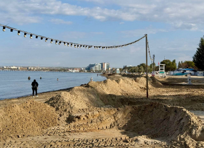 В море зафиксировали пятно: Анапа готовится отражать новые выбросы мазута 