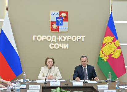 Глава Роспотребнадзора и губернатор Кубани обсудили ситуацию с туристическим сезоном в Анапе
