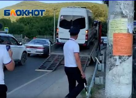 Тонировка, джиппинг и езда без документов: полиция Анапы ловит нарушителей