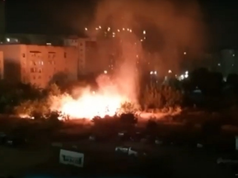 Пожар произошел ночью около анапского ЖК «Трио»
