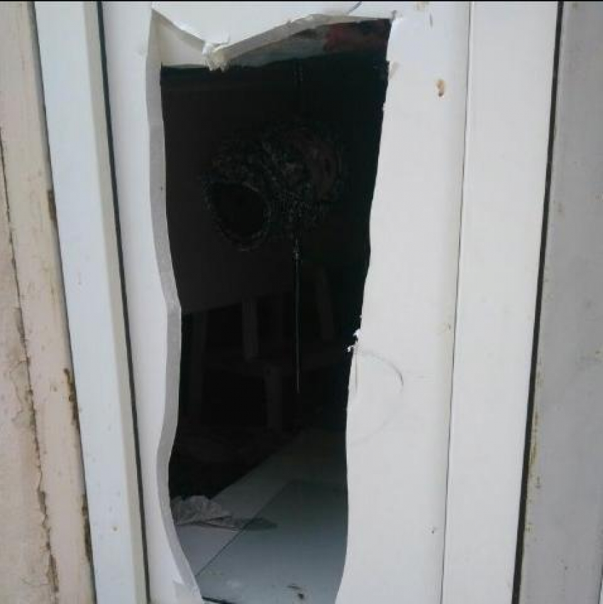 В Анапе рядом с Отделом УВД вскрыли магазин кухонным ножом