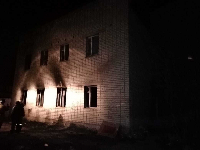 В Анапе загорелось заброшенное здание: есть погибший