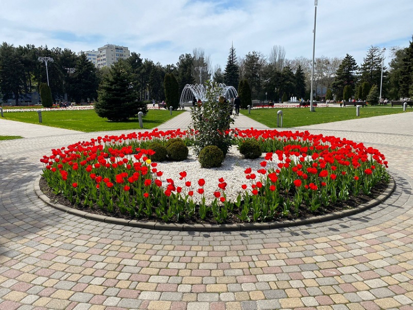 В Светлый праздник Пасхи в Анапе, в основном, солнечно