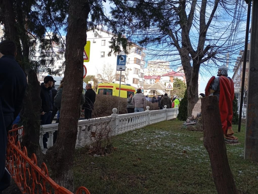 «Не дали диплом»: стрельбу в техникуме Анапы устроил обиженный студент