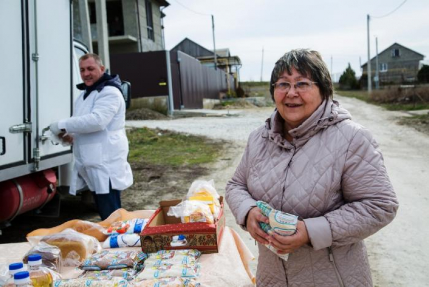 Жителям хуторов продукты привозит автолавка из Анапы: расписание, места