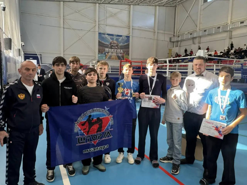Кикбоксеры Анапы завоевали семь медалей на первенстве Южного федерального округа