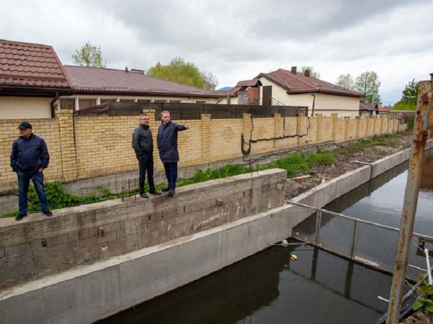 На расчистку водопропускных каналов в Анапе выделили почти 30 млн рублей