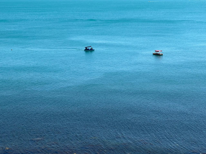 В день флориста в Анапе солнечно