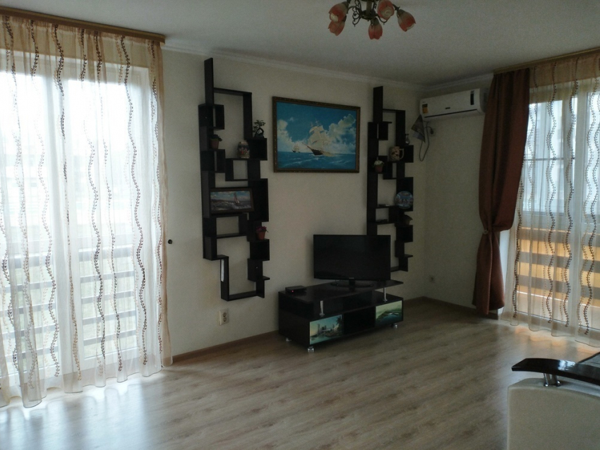 Продам 2-комнатную квартиру общей площадью 53,1 кв. м