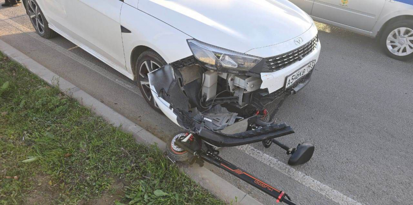 В Анапе иномарка сбила мальчика на самокате 