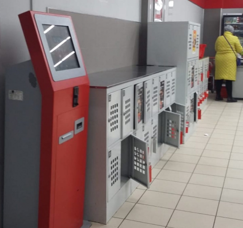 Анапчанка считает, что в «Магнитах» высокие тумбы неудобны для покупателей