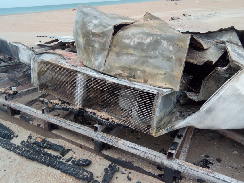 В с. Витязево под Анапой прямо на пляже сгорел торговый павильон